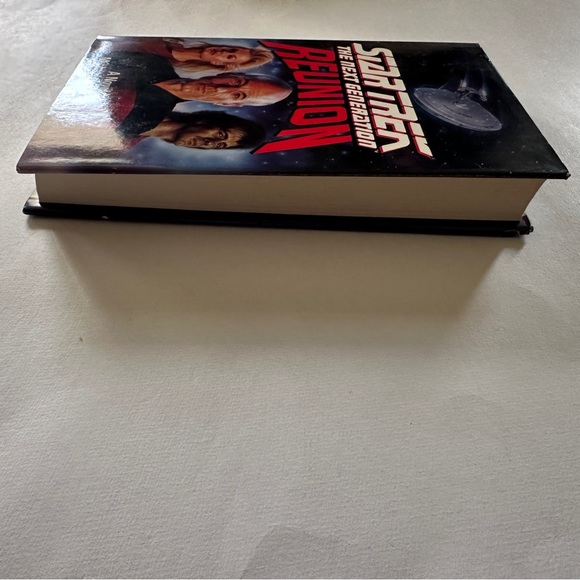 Book: 1991 - Reunion (Star Trek: The Next Generation)-Michael Jan Friedman - Picture 2 of 6